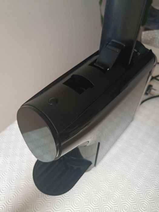 Máquina de café como nova + suporte para cápsulas