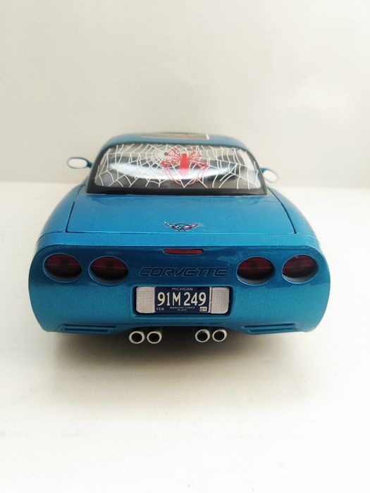 1:18 Maisto Corvette marvel 2001 Тайланд