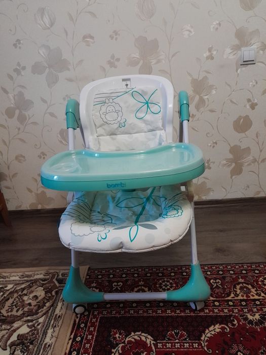 Стілець дитячий для годування