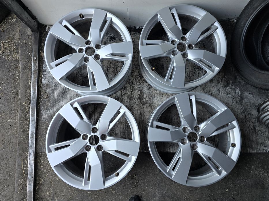 Sprzedam Jak Nowe Oryginalne Alufelgi Audi 19" 5x112 8j ET39