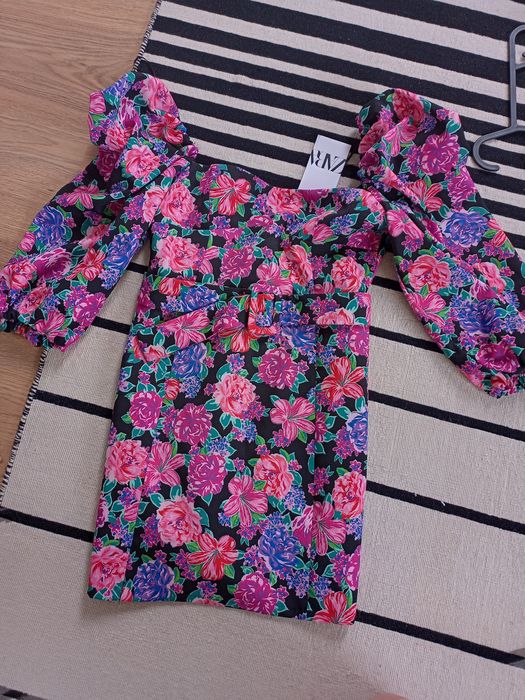 Nowa sukienka z zary