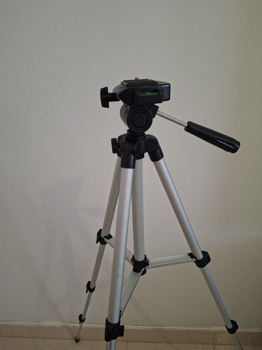 Tripé para câmara filmar e máquina fotográfica