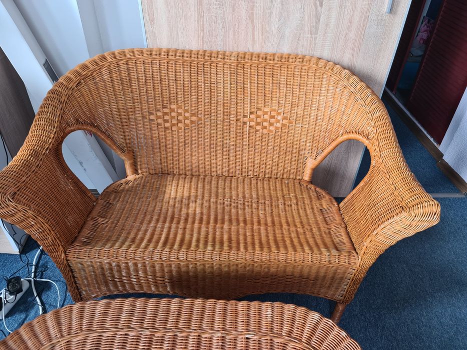 komplet mebli wiklinowych