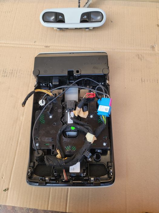 Audi A6 A7 lampka podsufitki schowek led kompletna