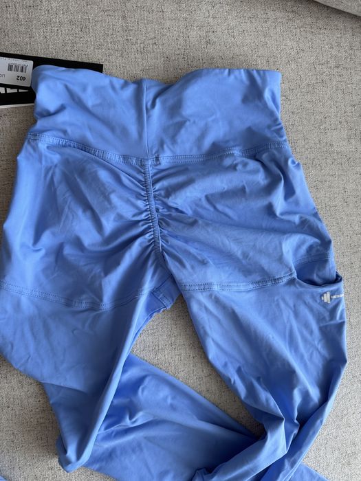 Продам легінси з майкою Nebbia Light Blue, Розмір: M