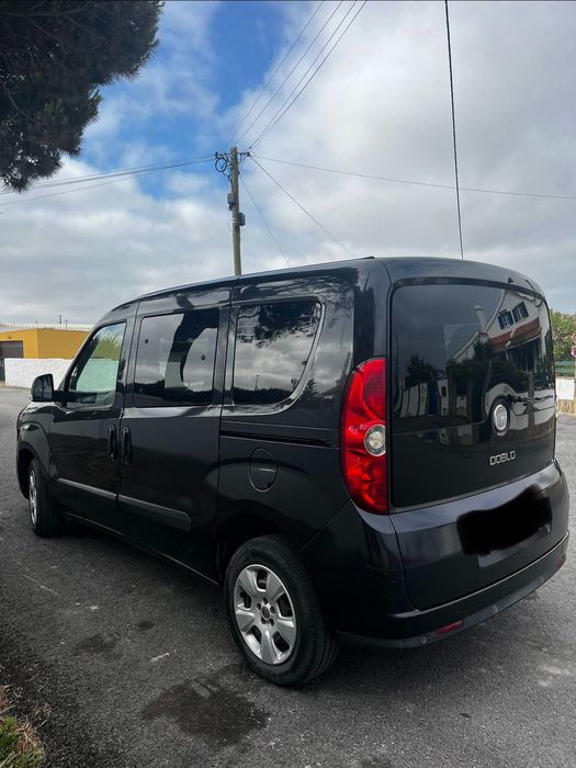 Fiat Doblò 1.3 Multijet (2011) – Inclui módulo camper amovível