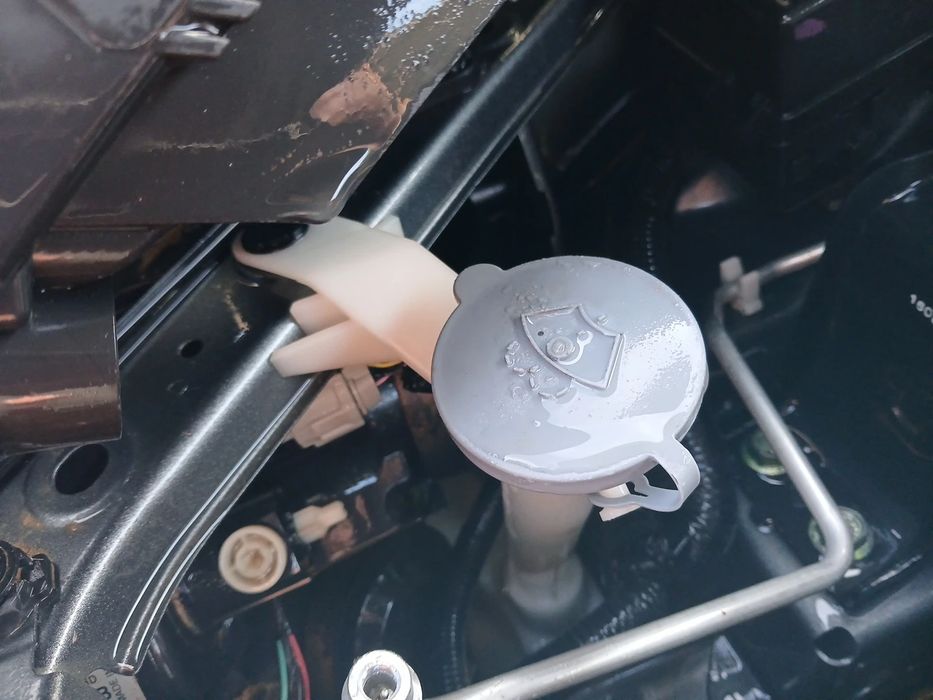 Reservatório / depósito água limpa vidros NISSAN Juke (F15)