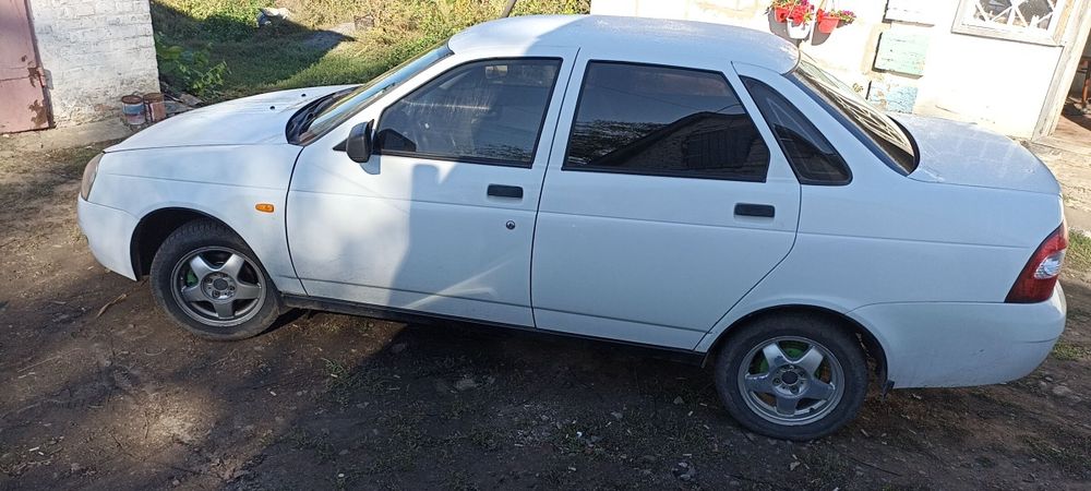 продам автомобіль ВАЗ 2170