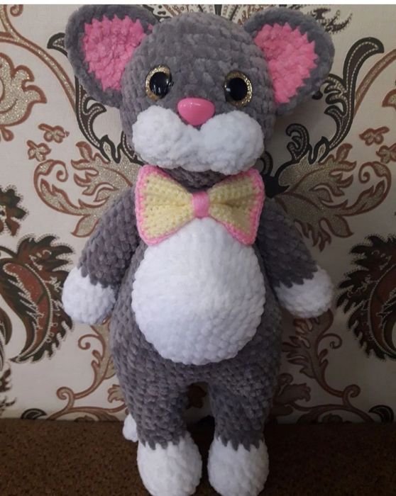 В'язана іграшка "Котик"