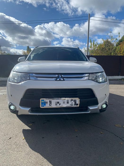 Терміново продається Авто  Mitsubishi Outlander 2014 рік