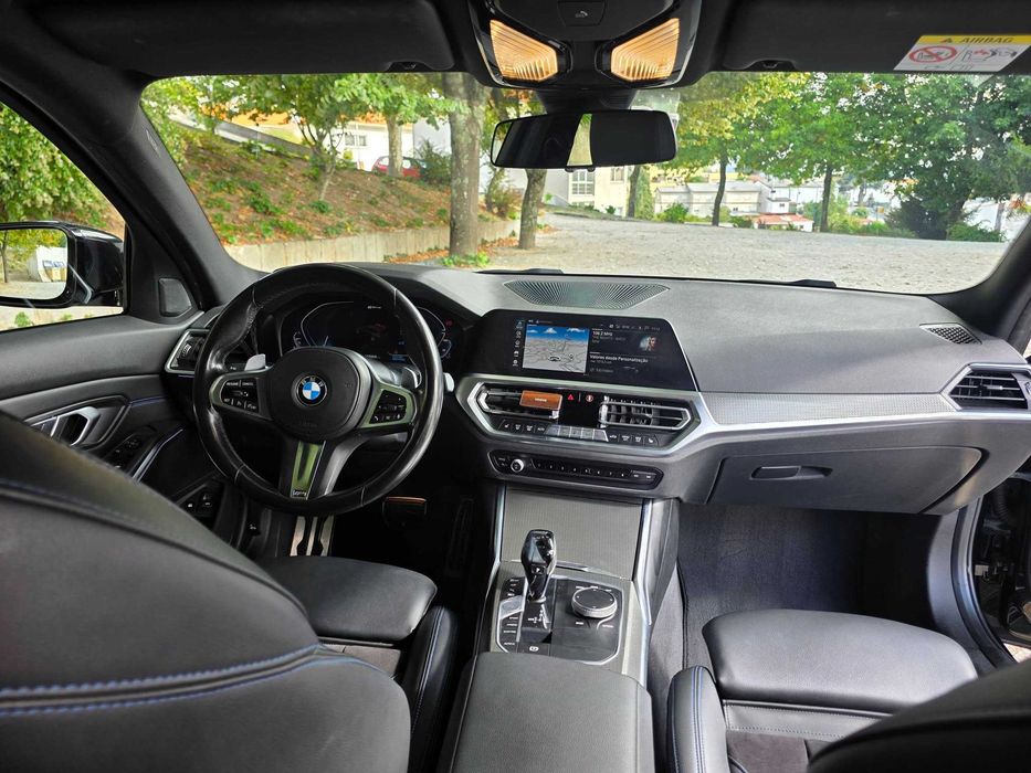 BMW 330e xDrive Touring M Sport
