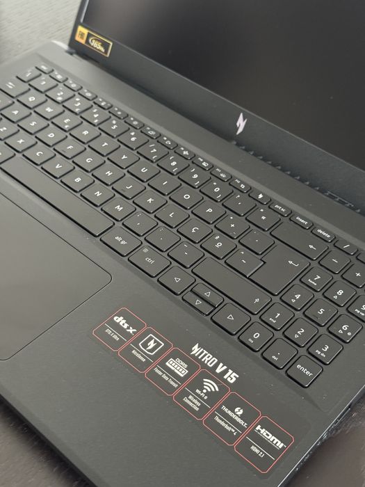 Portátil Acer Nitro V15 com ecrã FHD IPS de 15,6 polegadas