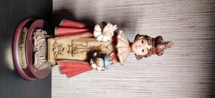 Estatueta Menino Jesus Praga marfinite-Louças Falcão;Bom estado;22cm