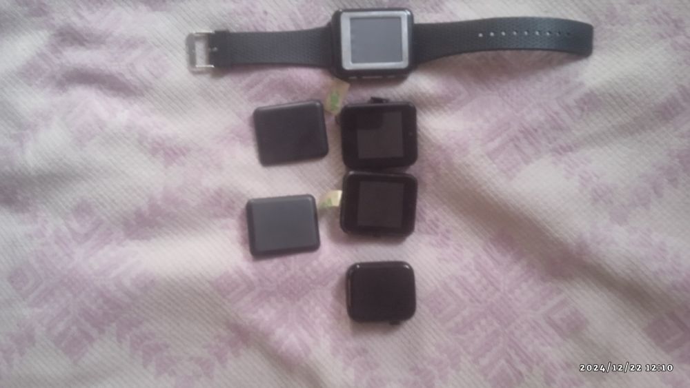 Продам на запчасти смарт часы