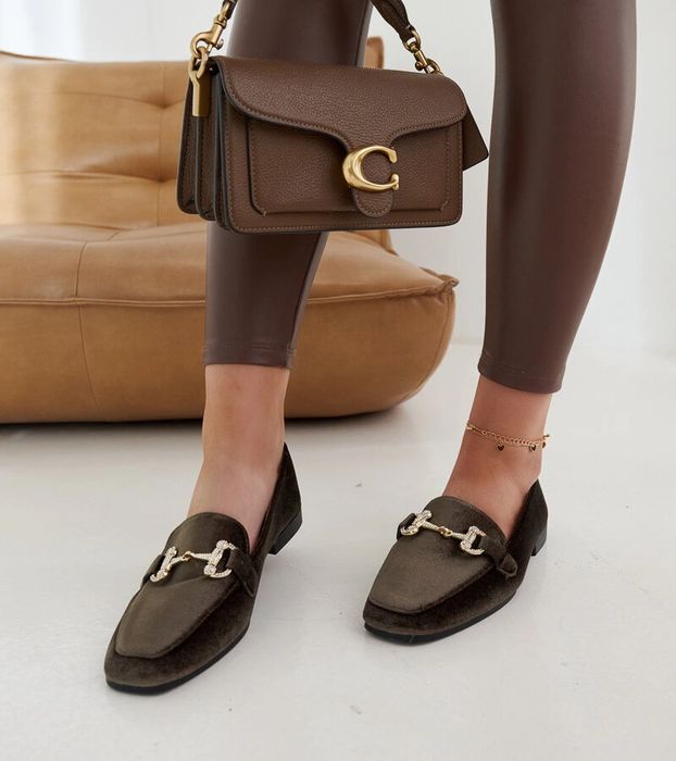 Zielone welurowe mokasyny z cyrkoniami Fabrizia