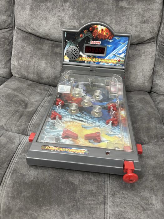 Gra pinbal w dobrym stanie