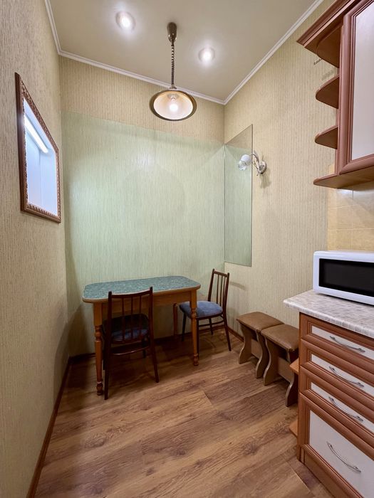 Продаю 1-кімнатну квартиру, Центр, вул. Дунаєва, район  «Казки».  Ц5
