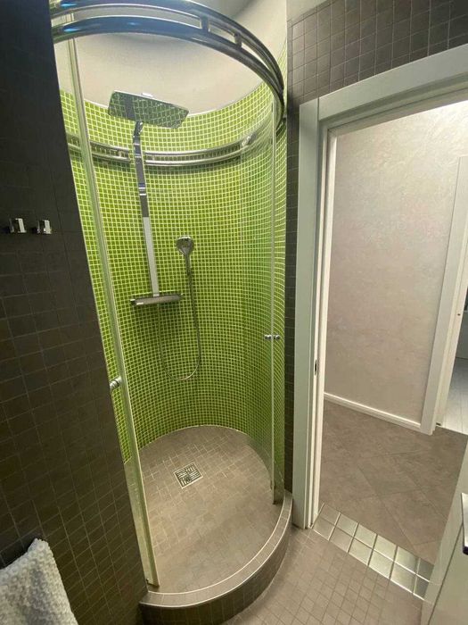 без комісії продам 3 кім кв. вул. Парково- Сирецька 4 в