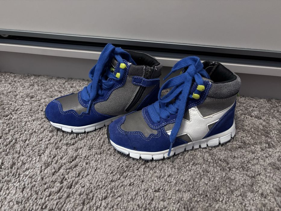 Кросівки.Хайтопи