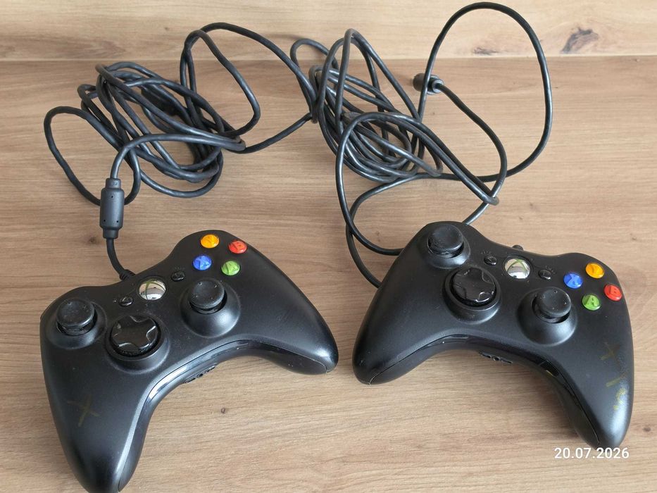 Xbox 360 kontrolery pady przewodowe uszkodzone czytaj opis