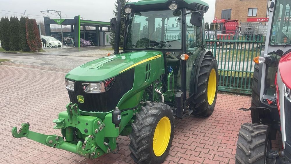 John Deere 5100GN  Ciągnik sadowniczy w pełni sprawny