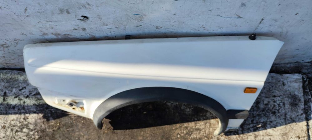 Volkswagen VW Golf II 2 5D Błotnik Lewy Przód Lewy Przedni LP Biały