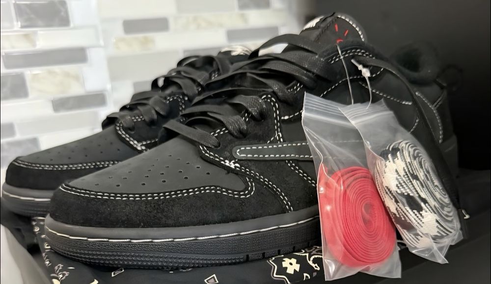 Air Jordan Low x Travis Scott "Black Phantom"