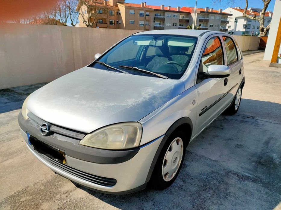 Opel Corsa 1.2 Gasolina – Revisão Recente – Inspeção OK