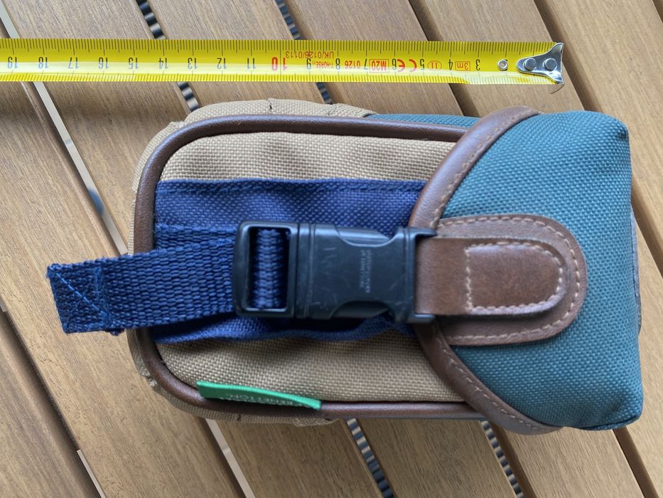 Bolsa pequena para máquina fotográfica