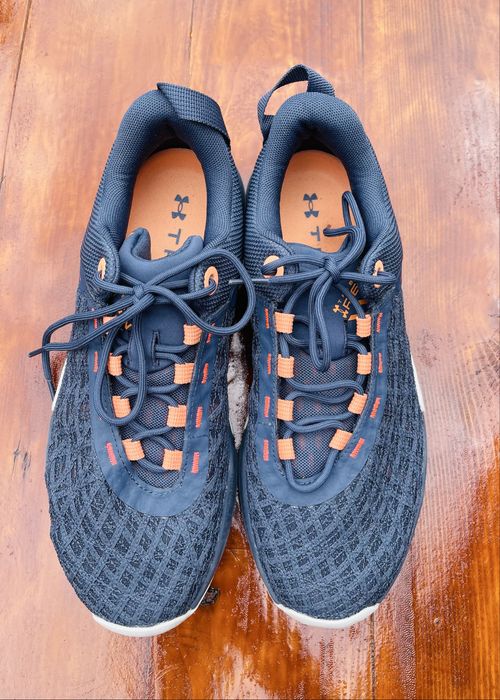 Чоловічі кросівки Under Armour TriBase Reign 5