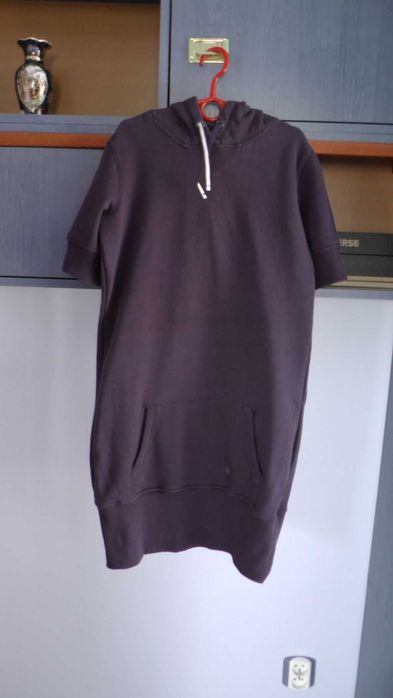 Sukienka dresowa bawełniana ReKids 164cm k.granat. z kapturem