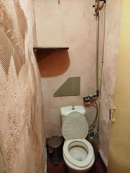 Сдам гостиночку на Основе (р-н Южнопроэктная)