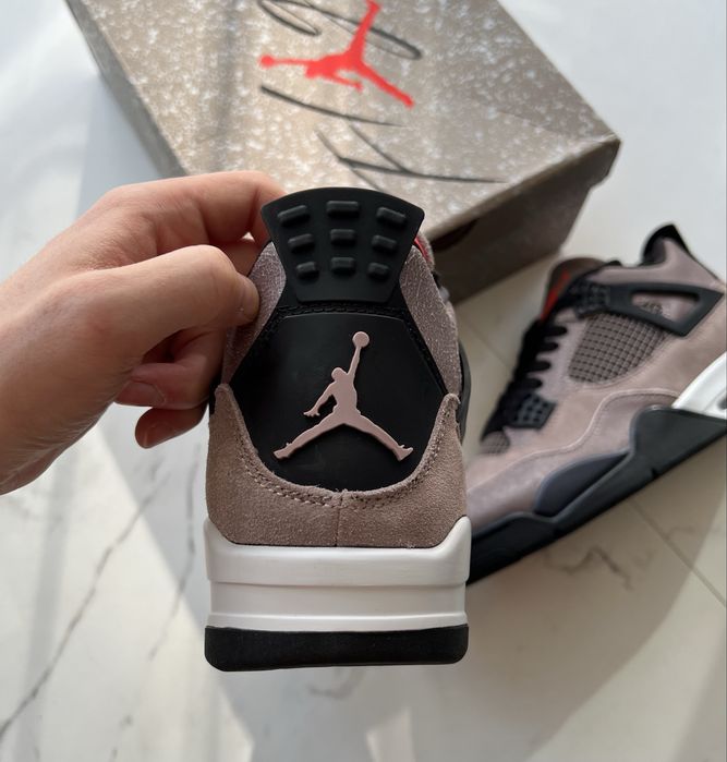 Кросівки Air Jordan 4 Retro Taupe Haze - DB0732 200 — zdjęcie 4