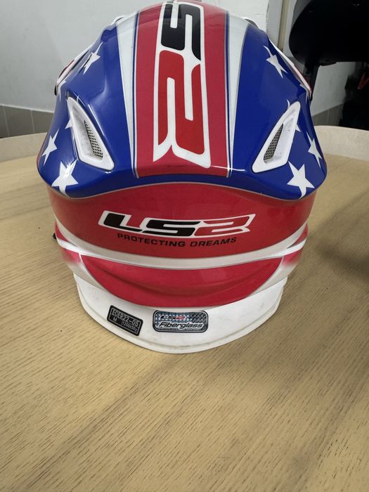 Capacete de motocross ls2