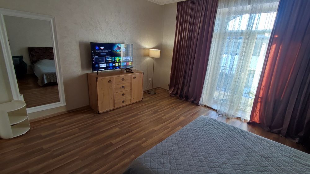 2-кім квартира/Роздільні кімнати/ Вокзал/Центр/Подобово/Погодинно