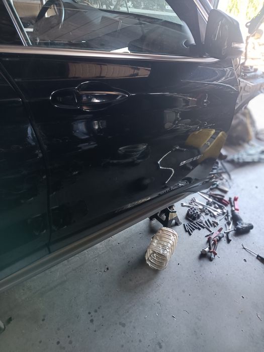 Двері дверка двери дверь в зборі петлі  розборка BMW X1 f48 Ф48