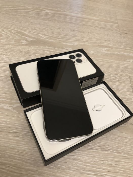 Продам iphone 13 pro max стан ідеал