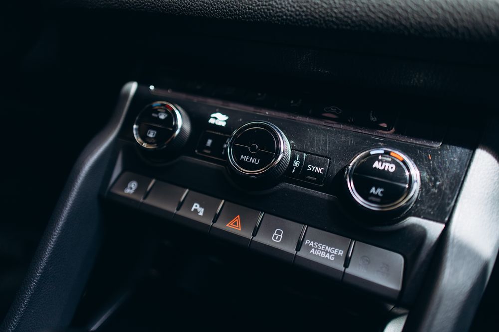 Продаю власний автомобіль