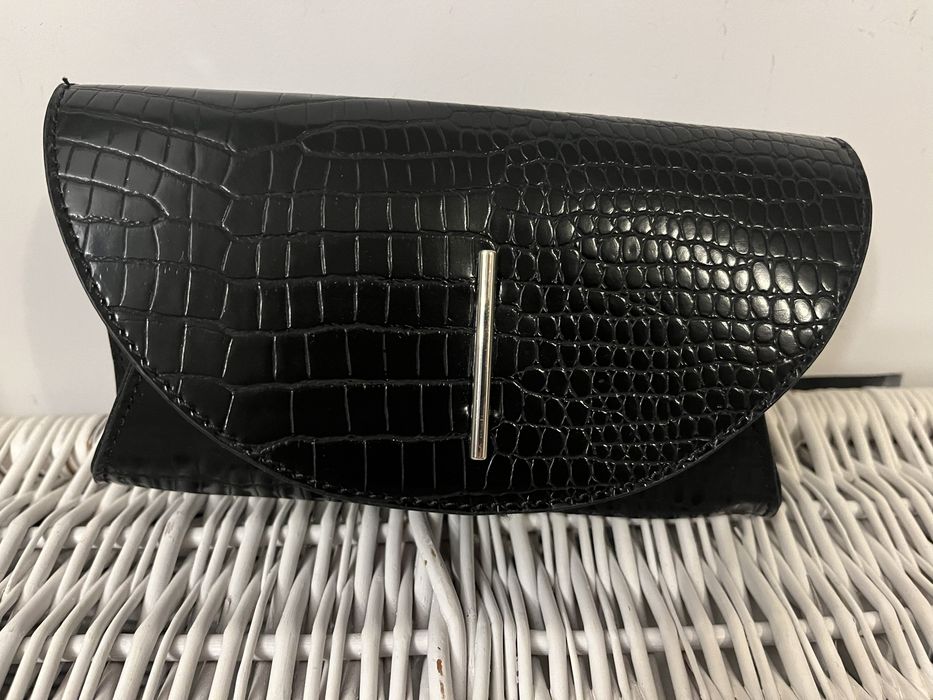 Nowa nerka torebka reserved pasek dopasywujacy sie