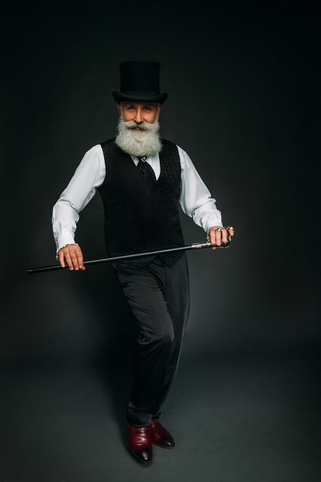 Прокат, оренда чоловічих костюмів, смокінгів, фраків