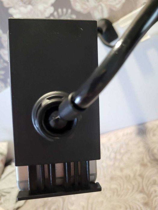 Тримач для планшетів та телефонів Вільні Руки