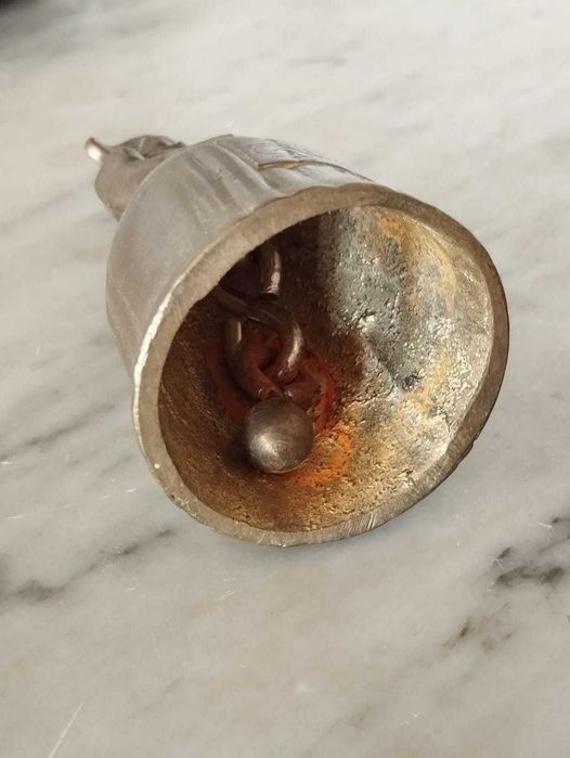 Sinos em Latão antigo