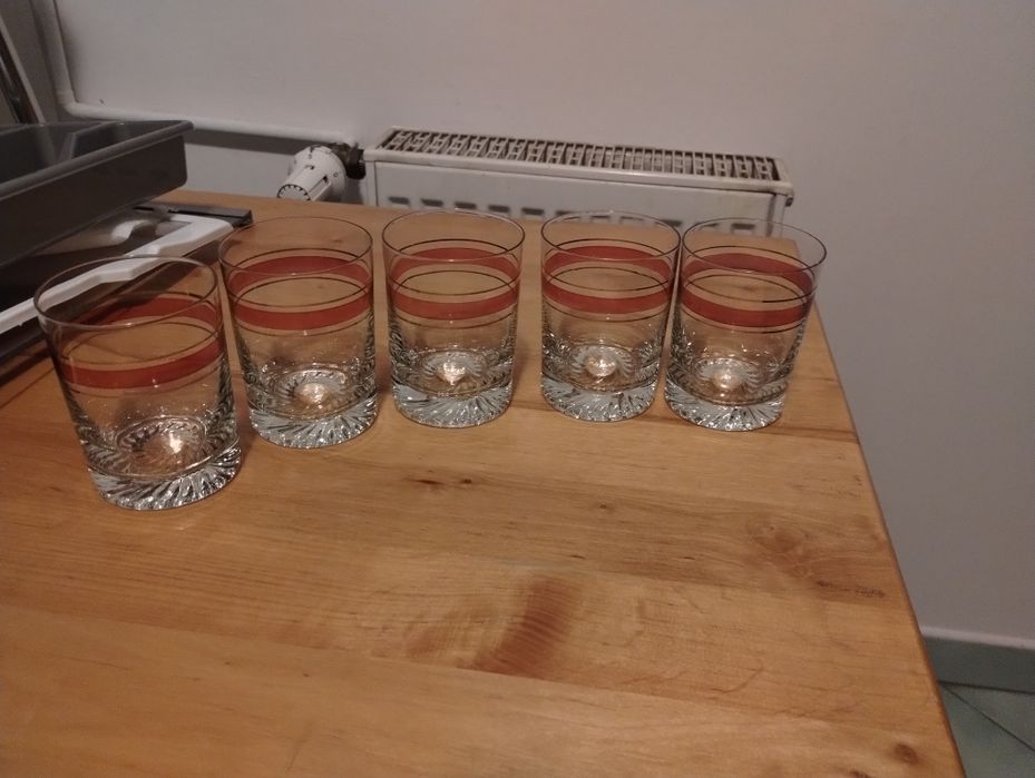 Zestaw do napoi 19 szt szklanek