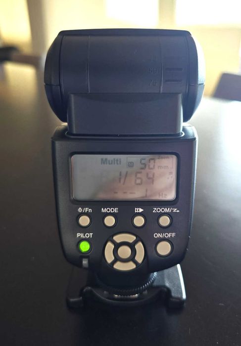 FLASH Yongnuo Speedlite YN568EX-II  + 2 Disparadores RF603C II para Canon NOVO