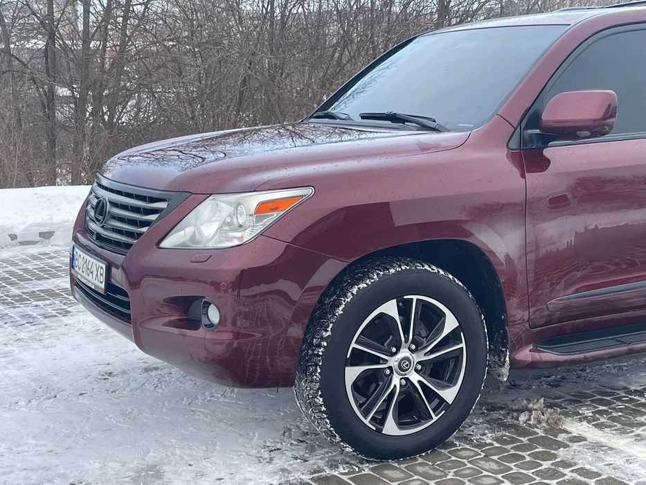 Lexus LX 570 гарний стан також цікавить ОБМІН