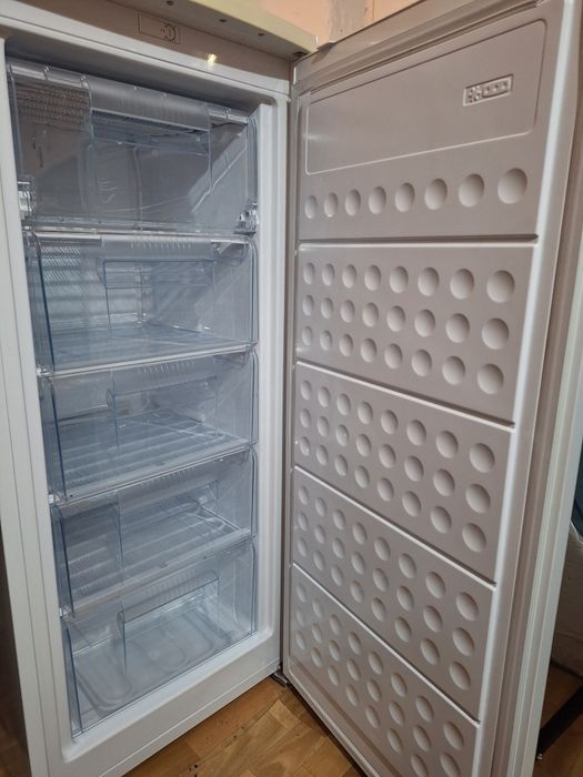 Sprzedam zamrażarkę szufladkowa