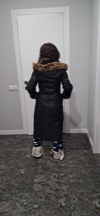 Продам плащ зима кожа нат