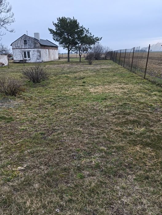 Działka na sprzedaż