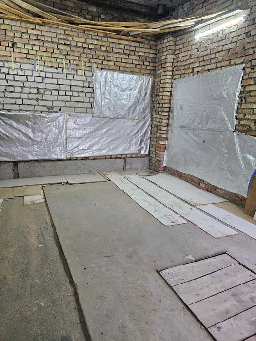 Здається в оренду гараж в АК ЗОРЯ (Буча, вул.Гребінки 2)