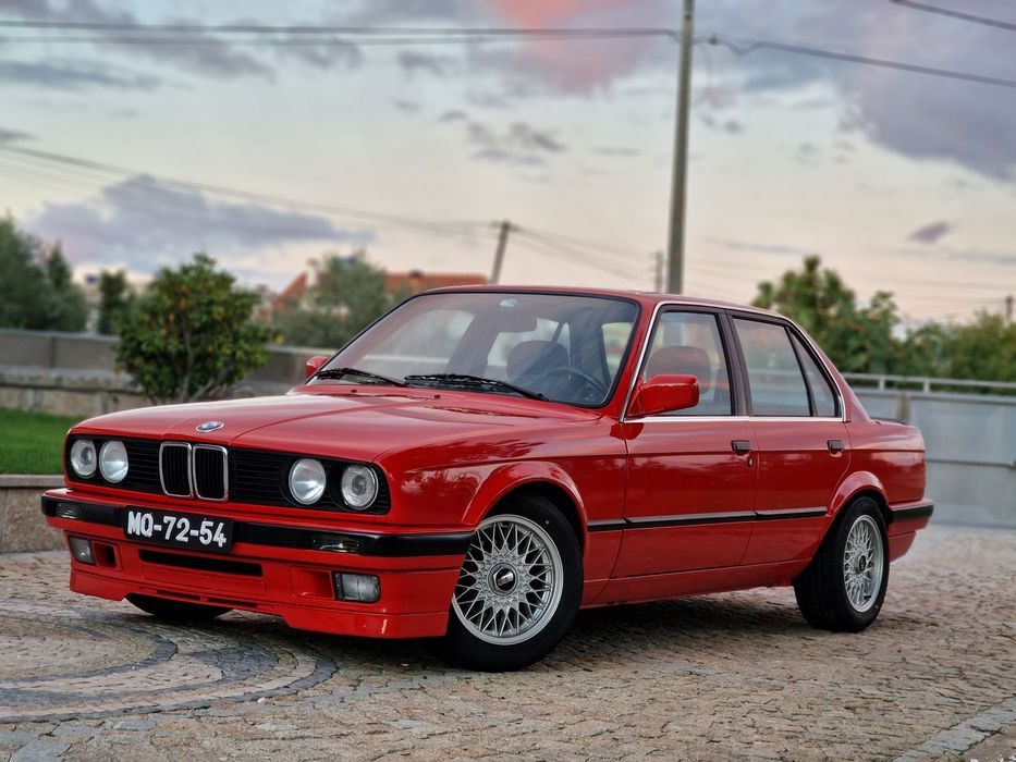 BMW E30 316 Sedan